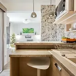 Bpr Paradise Apartament *